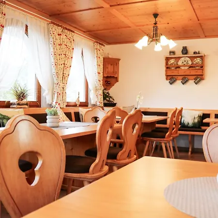 House Of Happiness Gaestehaus